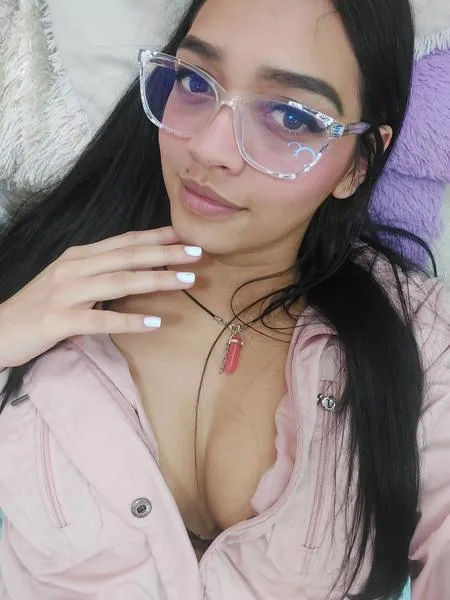 Live sex webcam photo for candy_mur #3317950