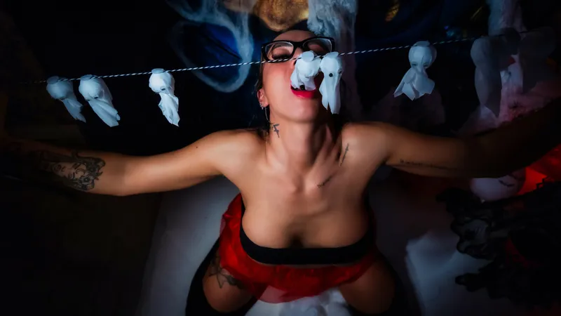 Live sex webcam photo for JadeHarris #6012845