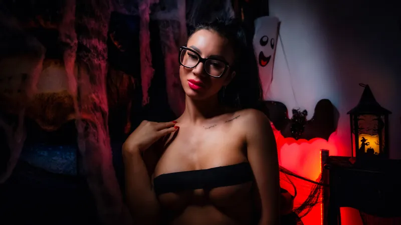 Live sex webcam photo for JadeHarris #5862701