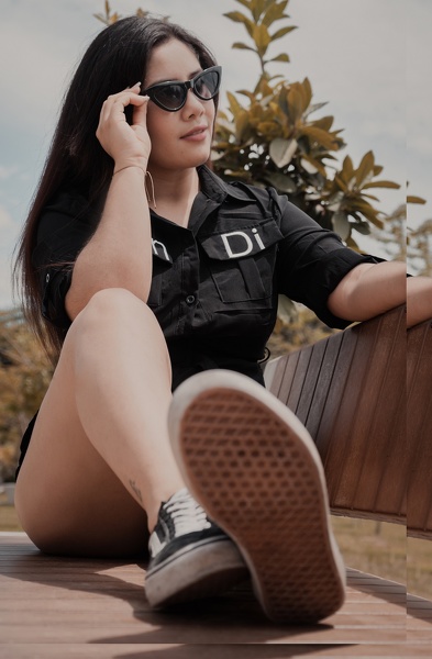 Live sex webcam photo for ThyaraJons #1708944