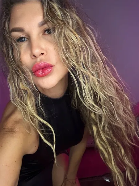 Live sex webcam photo for MilaLiddel #5605462