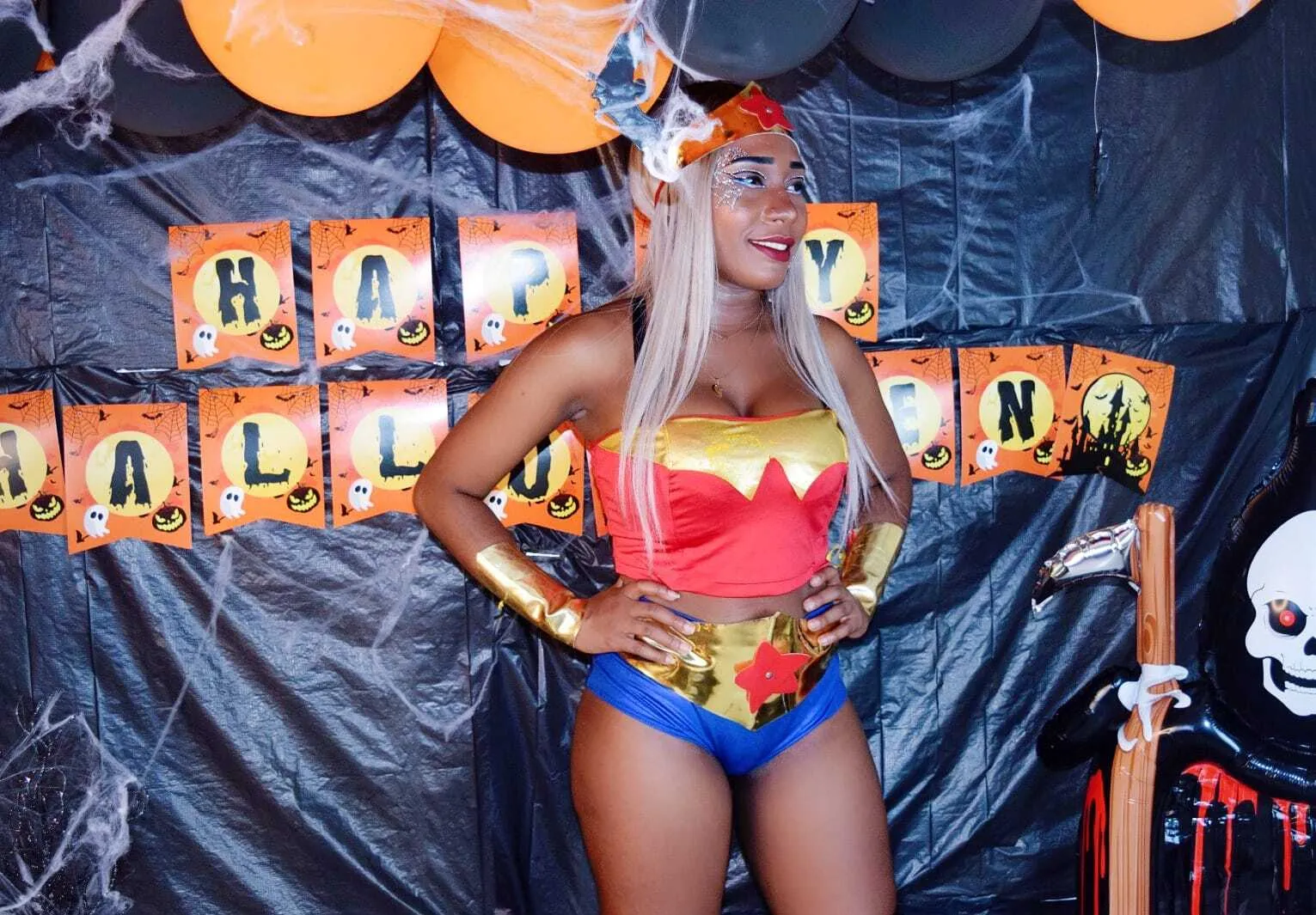 Live sex webcam photo for sara_greyx #7883357