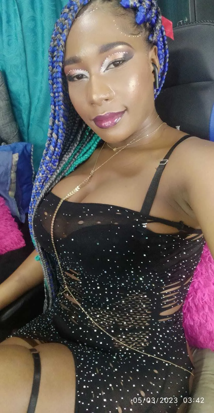 Live sex webcam photo for sara_greyx #7883322