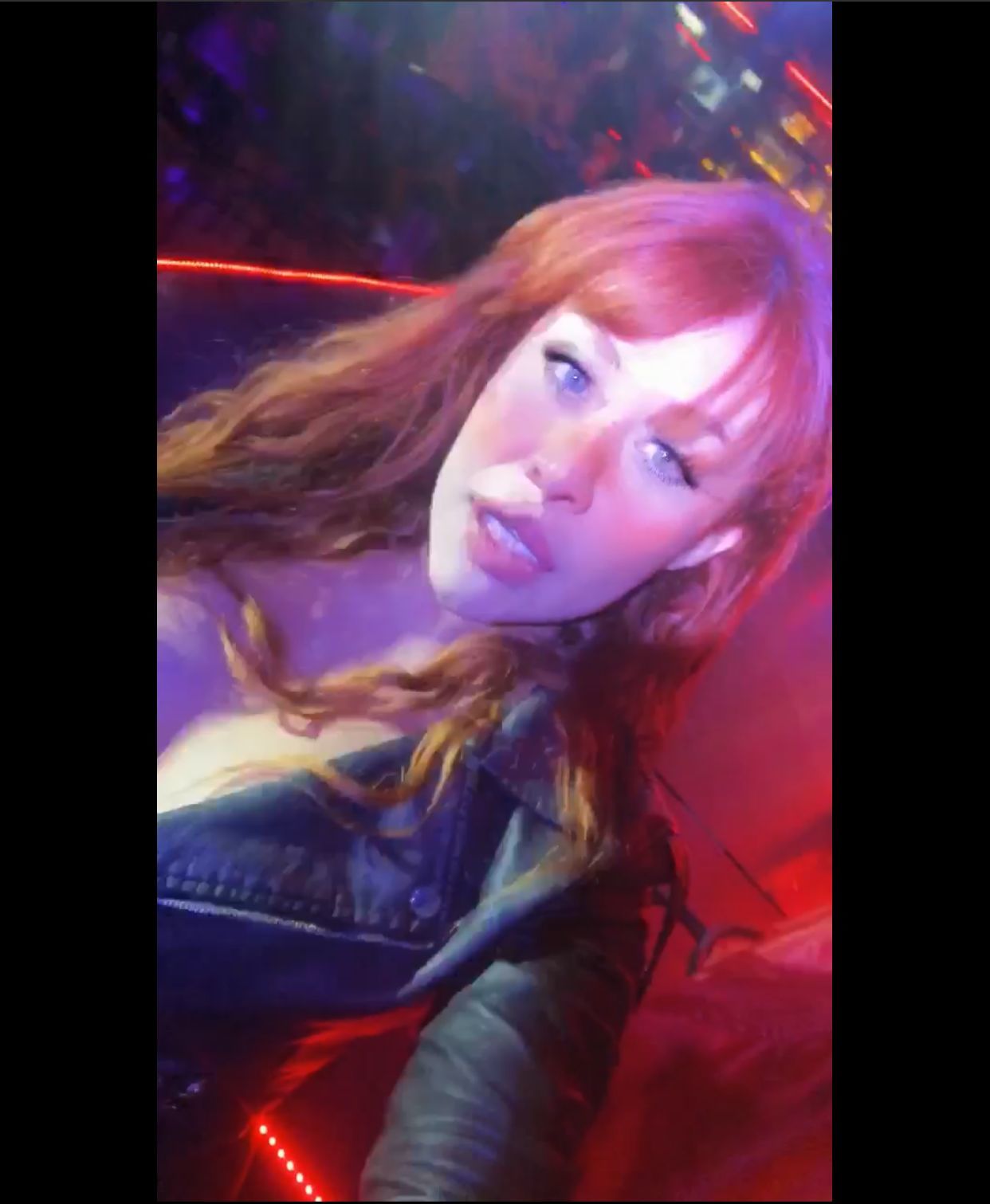 Live sex webcam photo for Sina_Latina #7268023