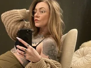 Live sex webcam photo for MissFinley #6005867