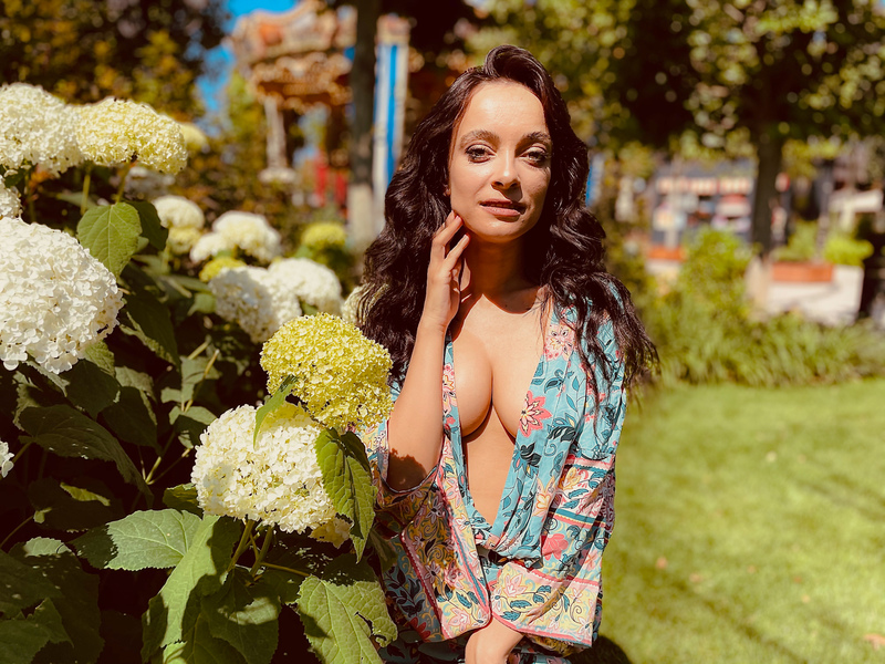 Live sex webcam photo for SierraKnight #2301679