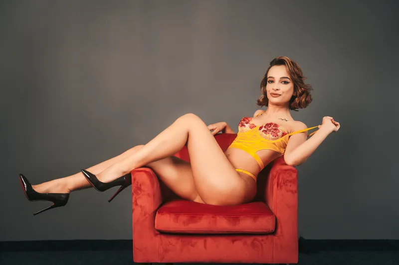 Live sex webcam photo for SierraKnight #3117067