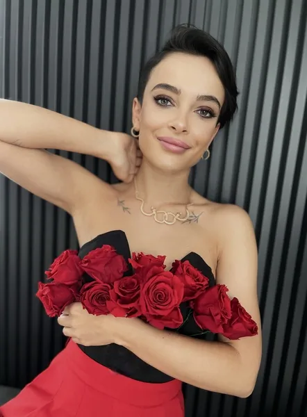 Live sex webcam photo for SierraKnight #4092405