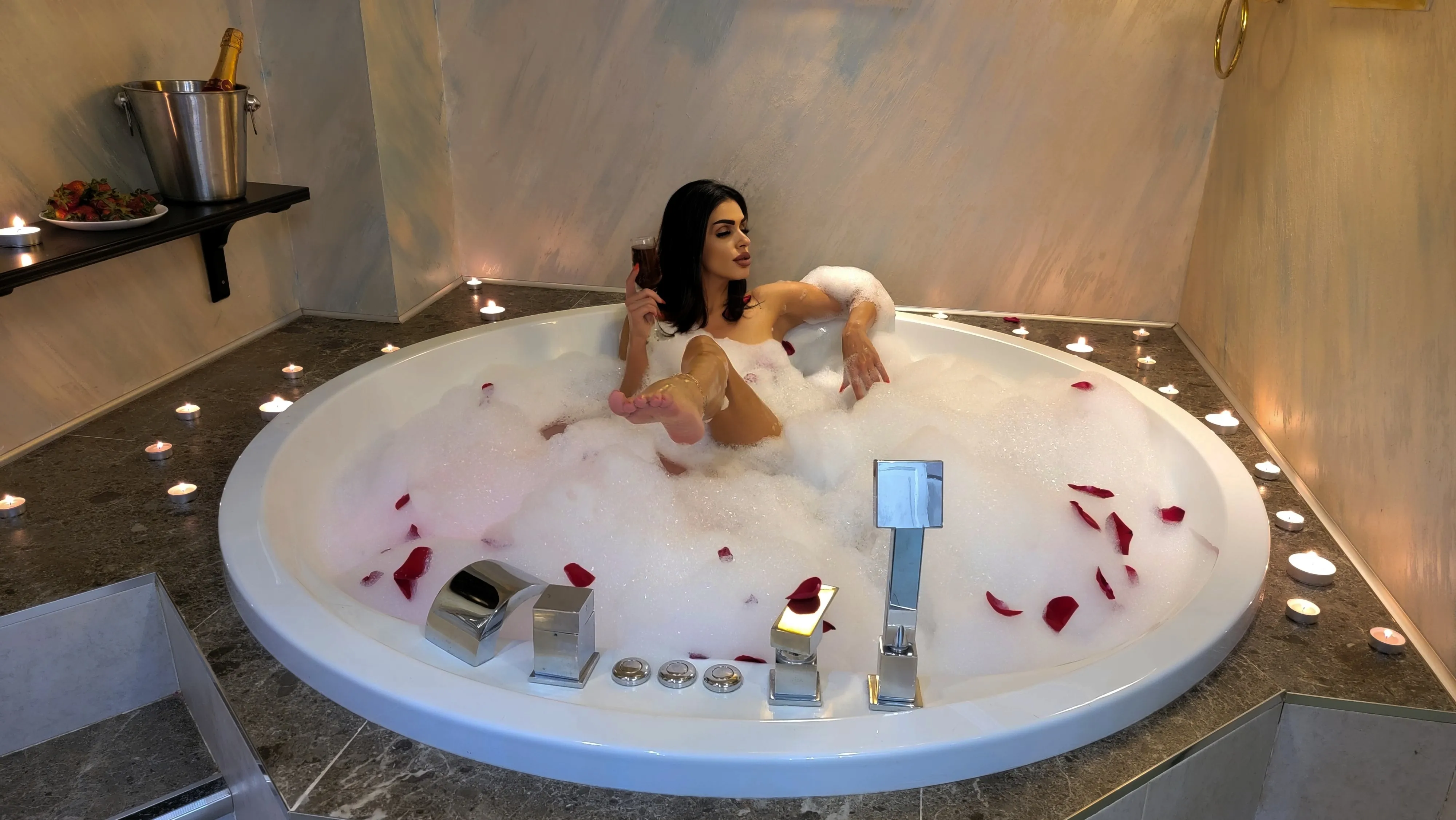 Live sex webcam photo for KimRiver #7306525