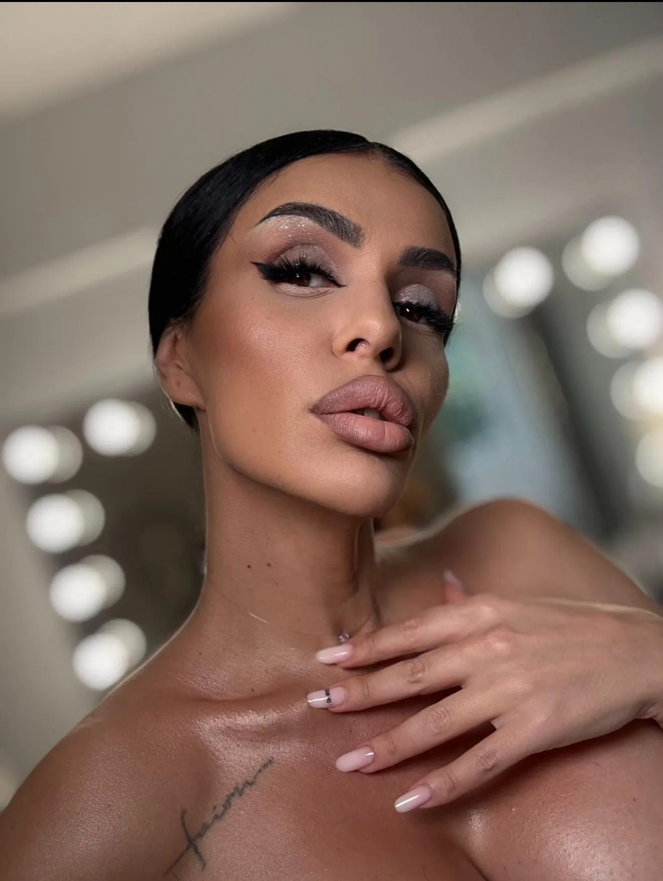 Live sex webcam photo for KimRiver #7306814