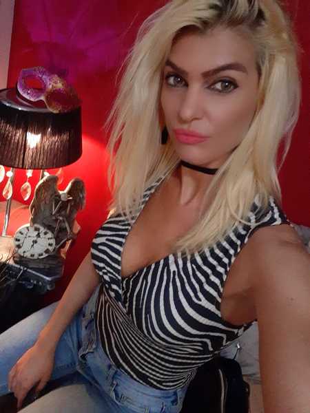 Live sex webcam photo for DevinMaze #3393702