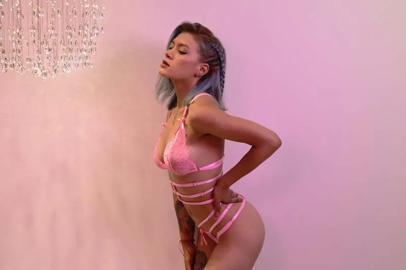 Live sex webcam photo for kiihara #3237532