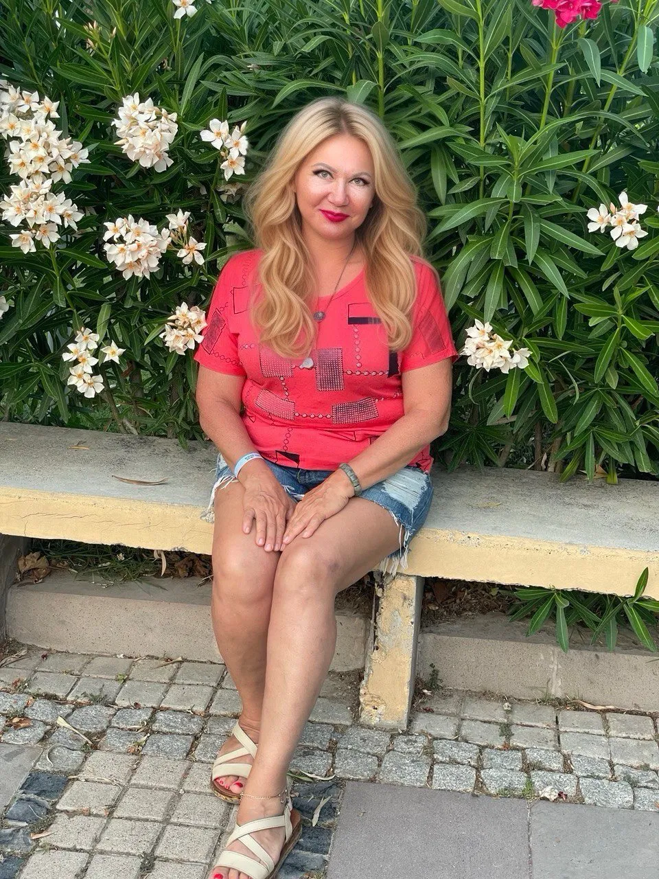 Live sex webcam photo for Horny_Stepmom #7926164