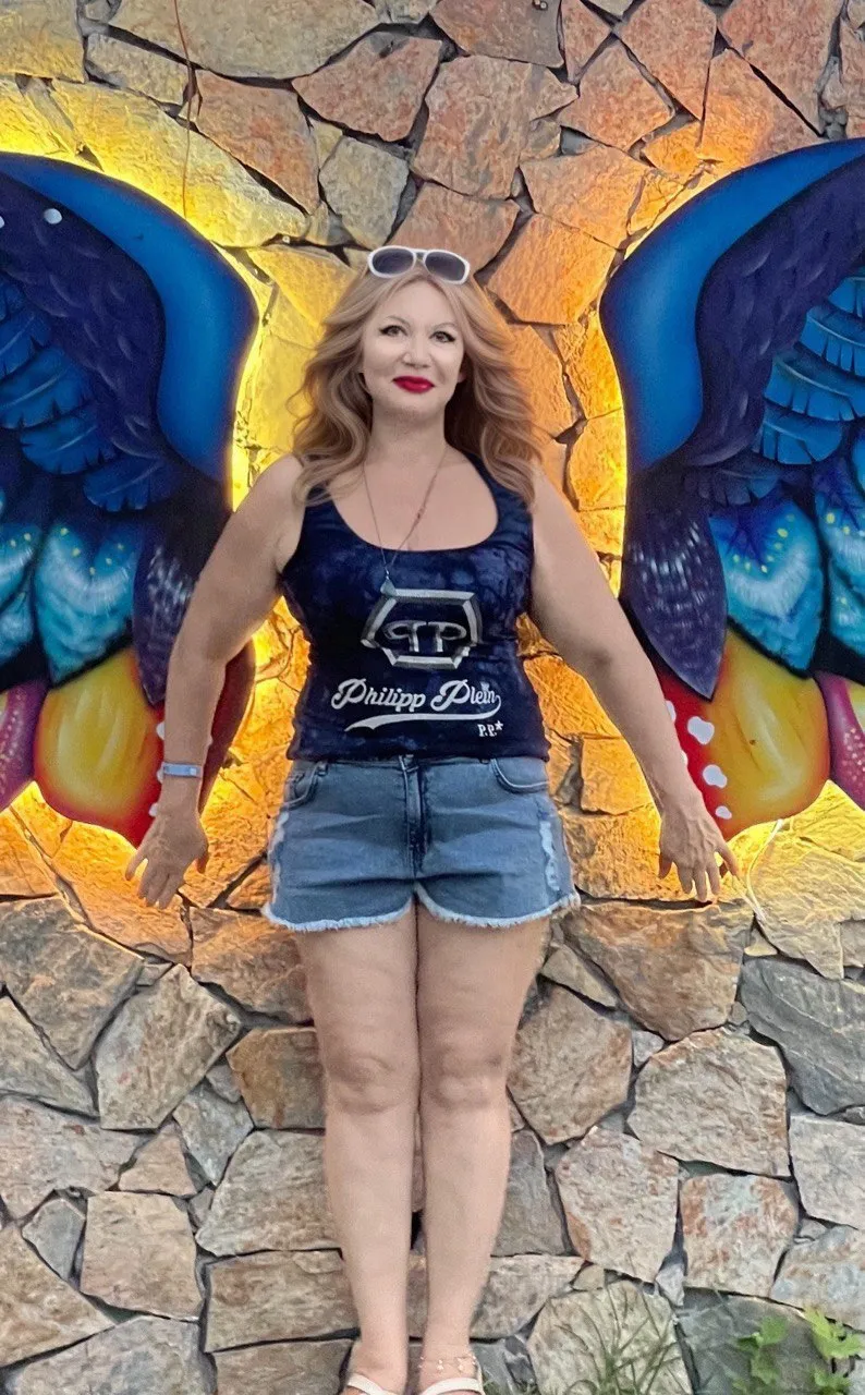 Live sex webcam photo for Horny_Stepmom #7926166