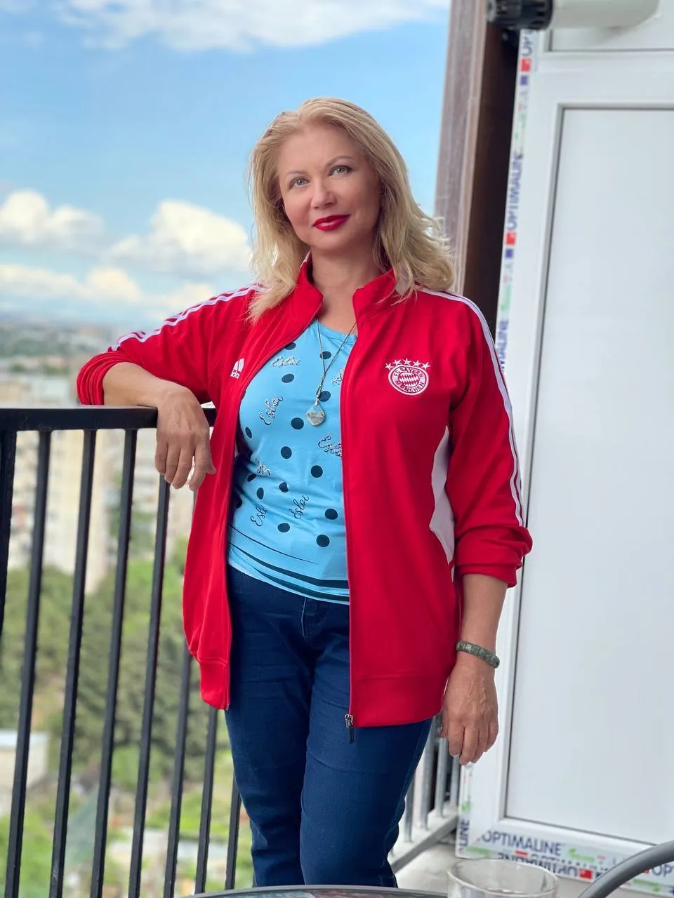 Live sex webcam photo for Horny_Stepmom #7926155