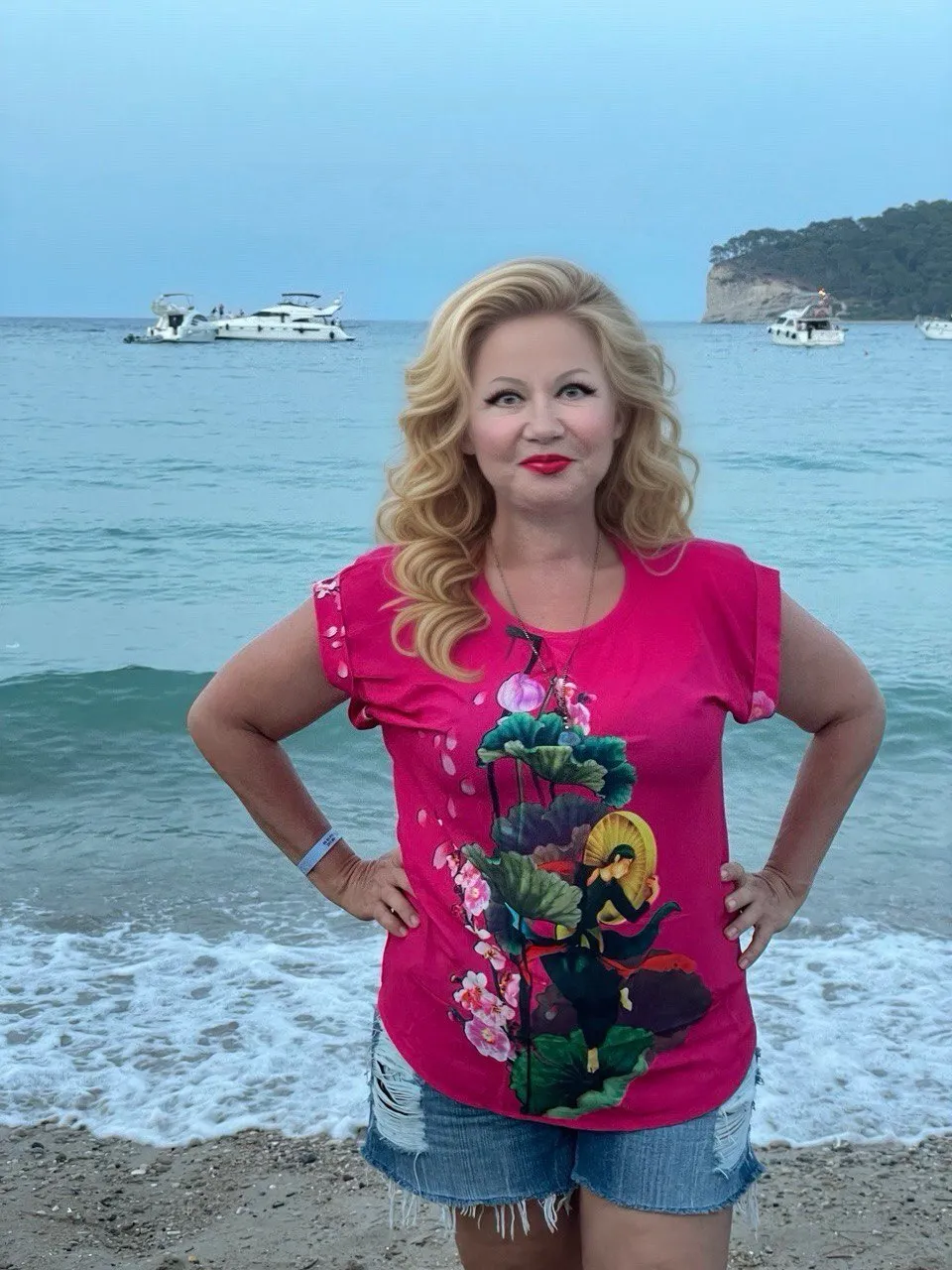 Live sex webcam photo for Horny_Stepmom #7926167