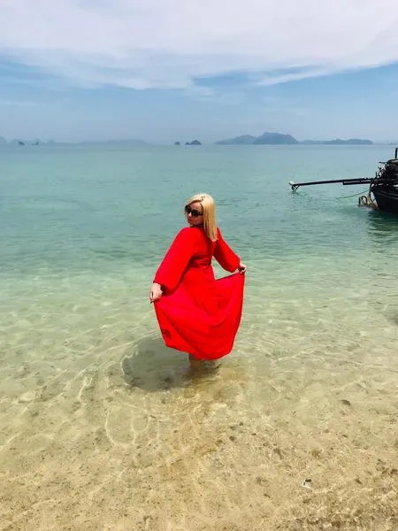 Live sex webcam photo for FoxyBlonde24 #1891790