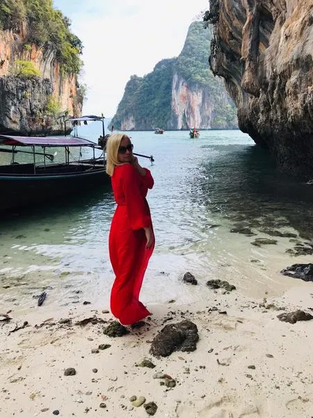 Live sex webcam photo for FoxyBlonde24 #1891788