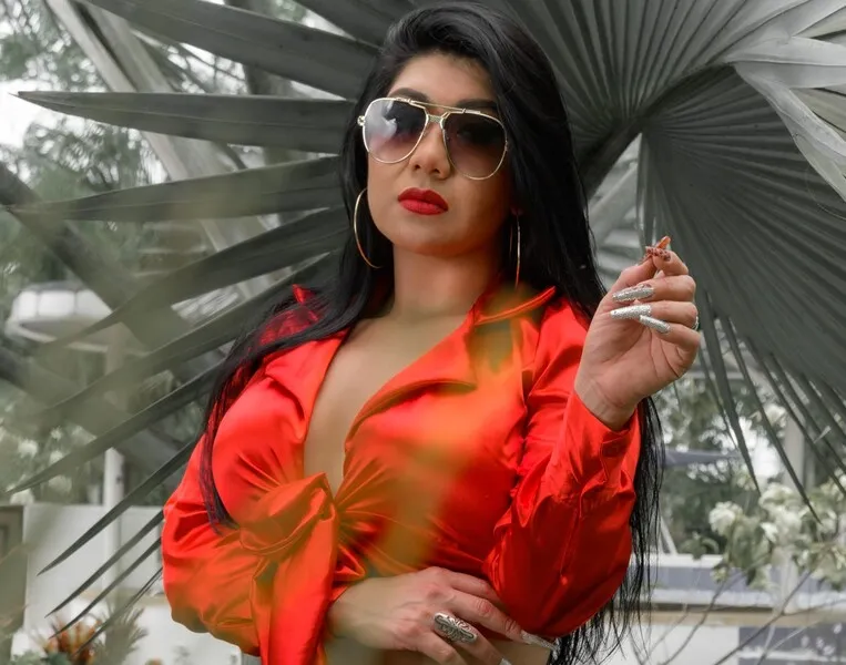 Live sex webcam photo for JannaRousse #5475603