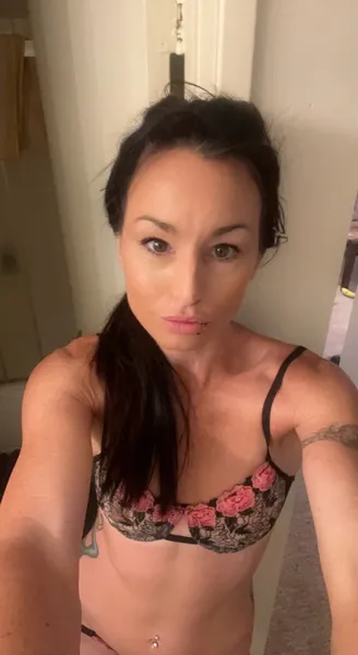 Live sex webcam photo for RubyLaneX #3221826