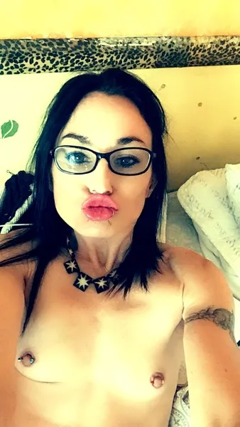 Live sex webcam photo for RubyLaneX #1904207