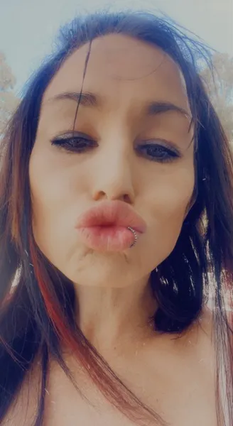 Live sex webcam photo for RubyLaneX #3221799