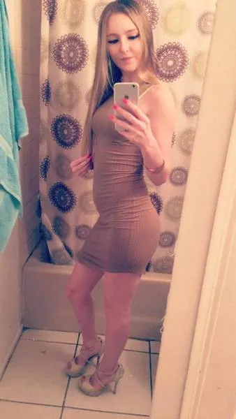 Live sex webcam photo for MollyxoGreene #2032509