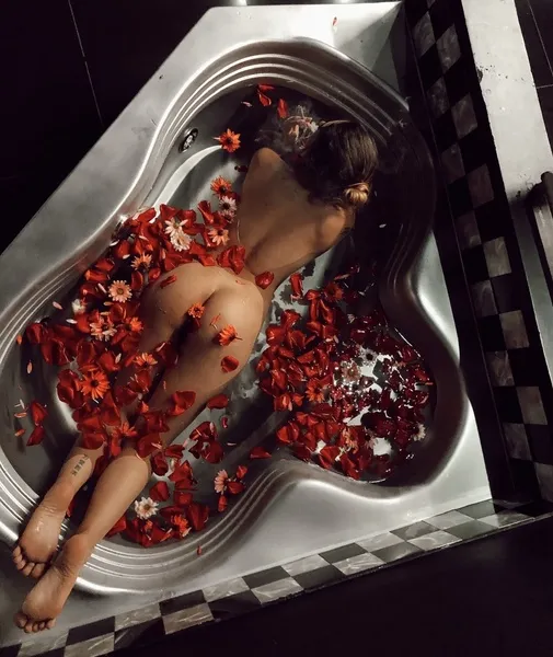 Live sex webcam photo for ASHLEY_SIMMONS #2100936