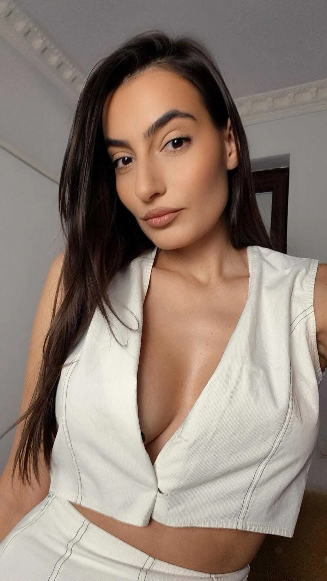 Live sex webcam photo for NinaKrystal #8050186