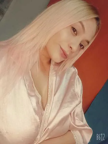 Live sex webcam photo for HellenyM #2438982