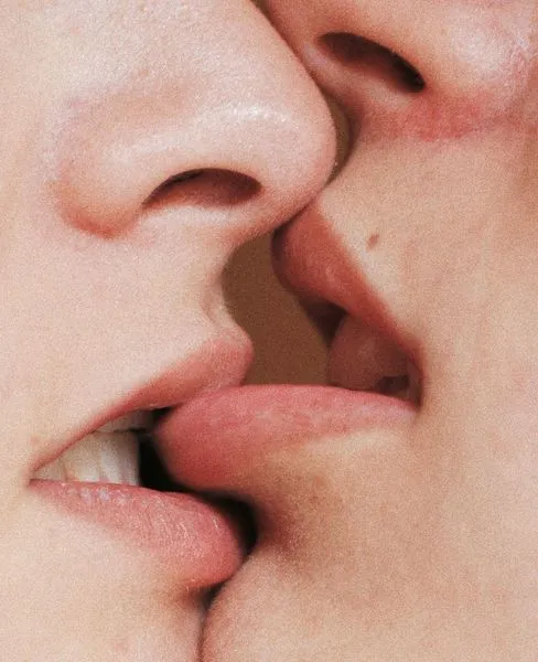 Live sex webcam photo for RainBowww #1862778