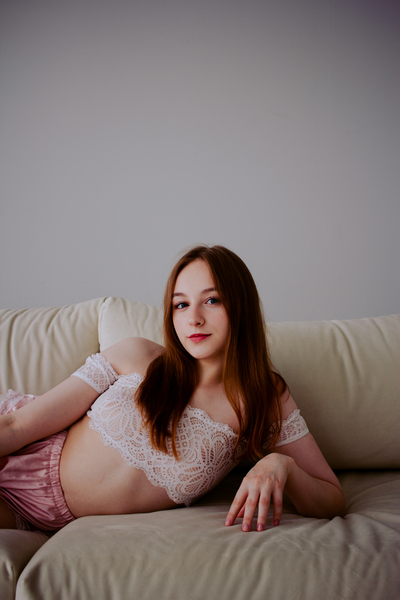 Live sex webcam photo for PollyYoung #2369838