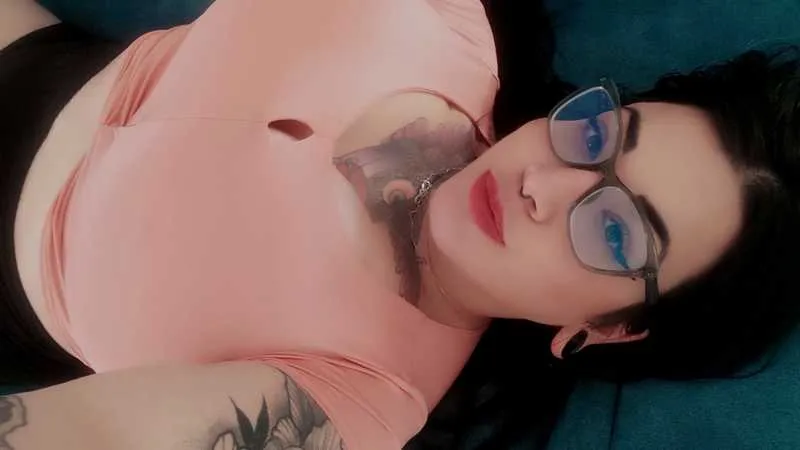 Live sex webcam photo for Bella_Boobs #2515220