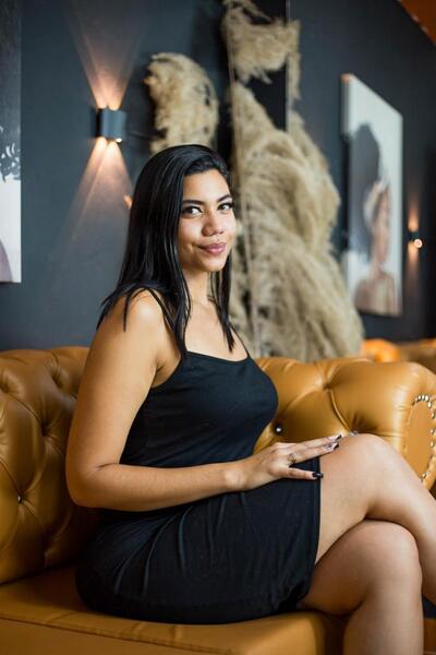 Live sex webcam photo for Rebeca_Vega #5667285