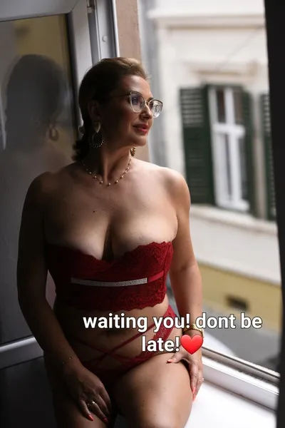 Live sex webcam photo for CaroJones #3334348