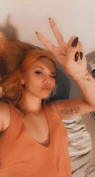 Live sex webcam photo for Gia_Vanquish #3040752