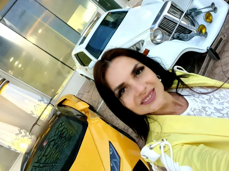 Live sex webcam photo for AryannaMoon #1709966