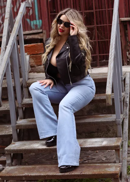 Live sex webcam photo for SophieAndrews #7836068