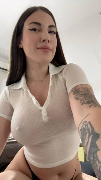 Live sex webcam photo for AyannaBradley #6370732