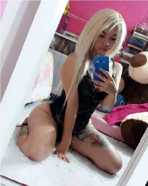 Live sex webcam photo for LittlePinkBunnny #7807717