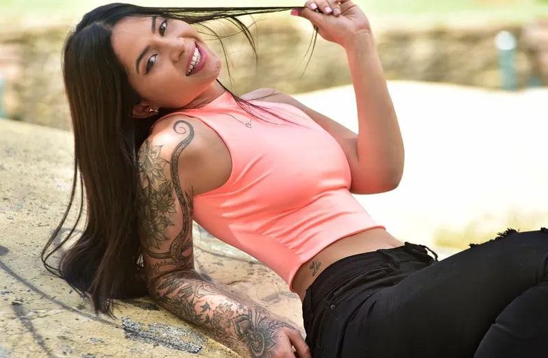 Live sex webcam photo for Valentinee_Coper #1804640