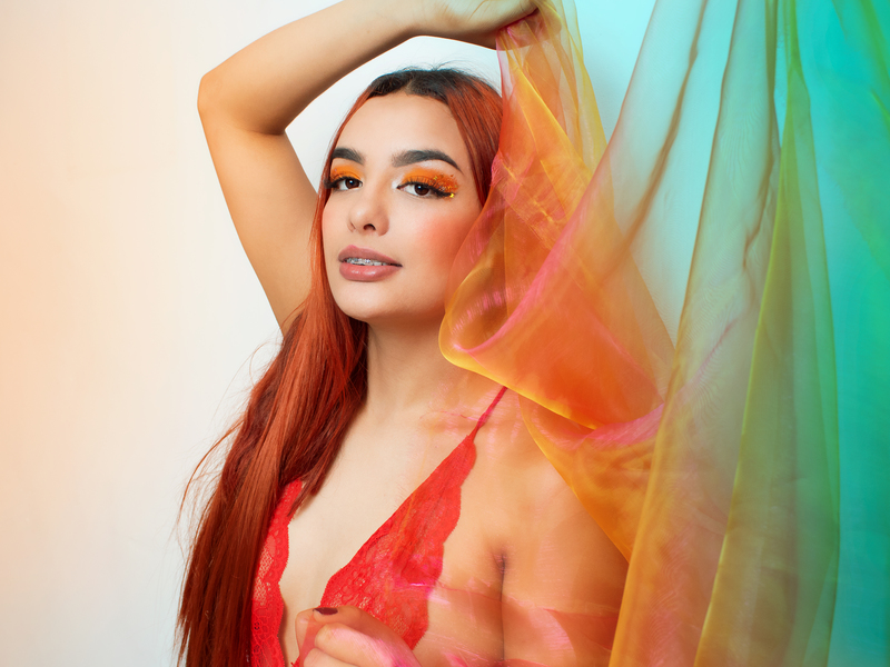 Live sex webcam photo for HellenDaviss #2945787