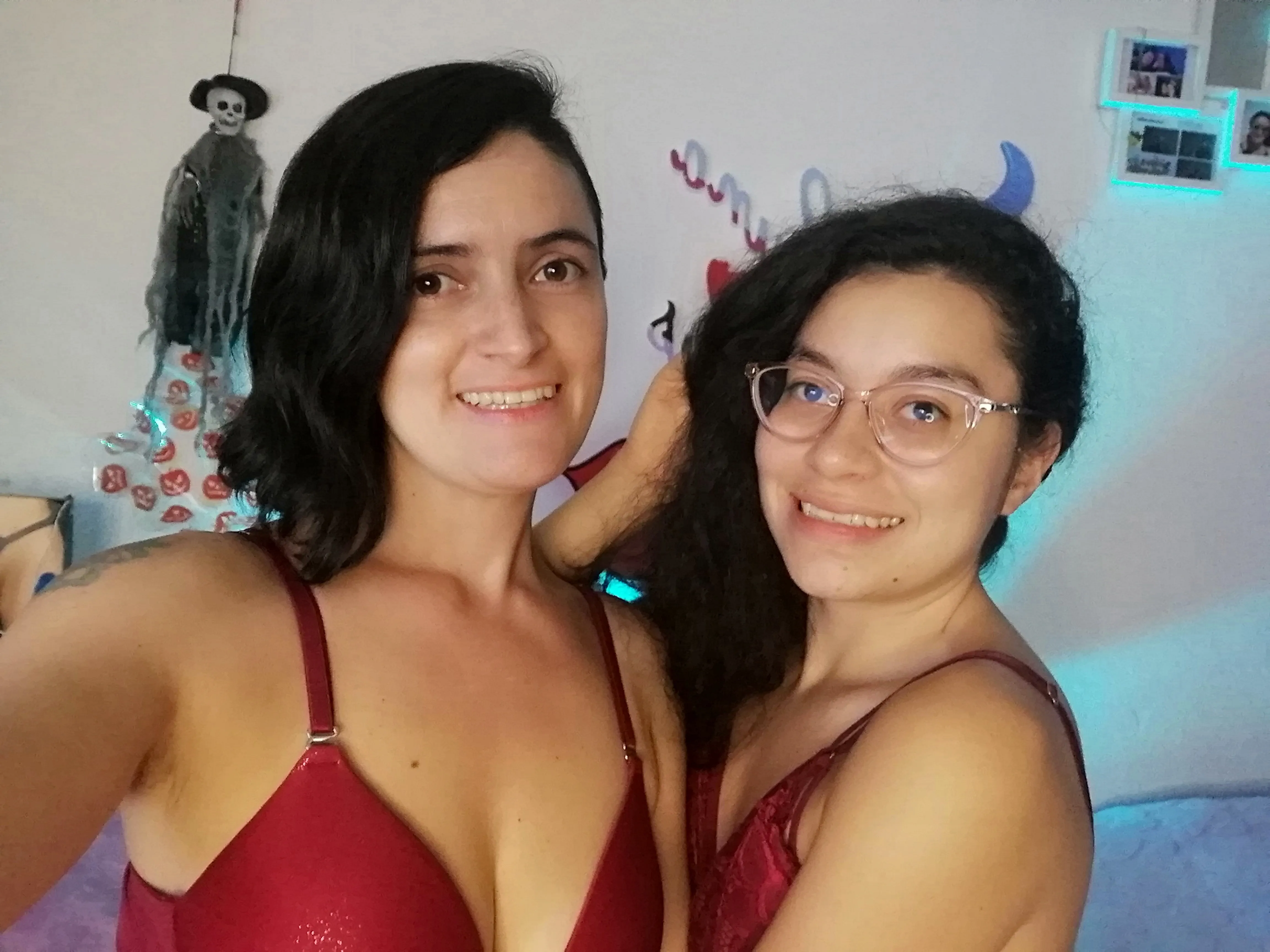 Live sex webcam photo for LunaVenus #8361357