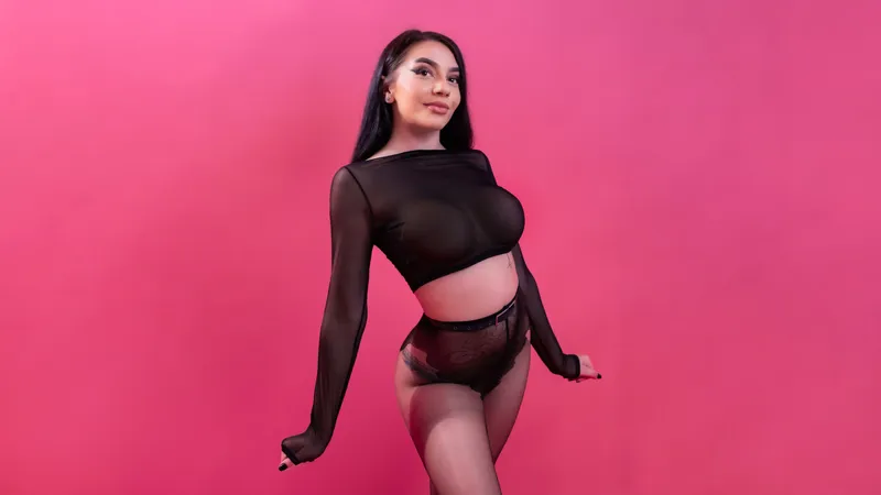 Live sex webcam photo for SassyClark #2069635