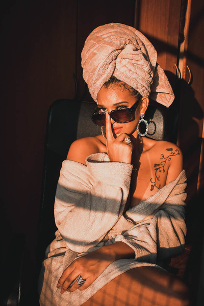 Live sex webcam photo for Bonvivantprive #7936424