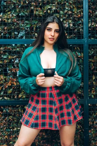 Live sex webcam photo for SimonaKibmaan #7256540