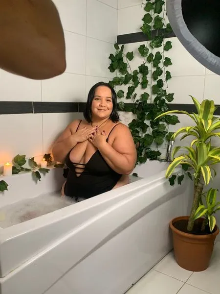 Live sex webcam photo for MargaretTaylor #3349405
