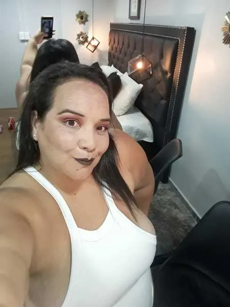 Live sex webcam photo for MargaretTaylor #3268804