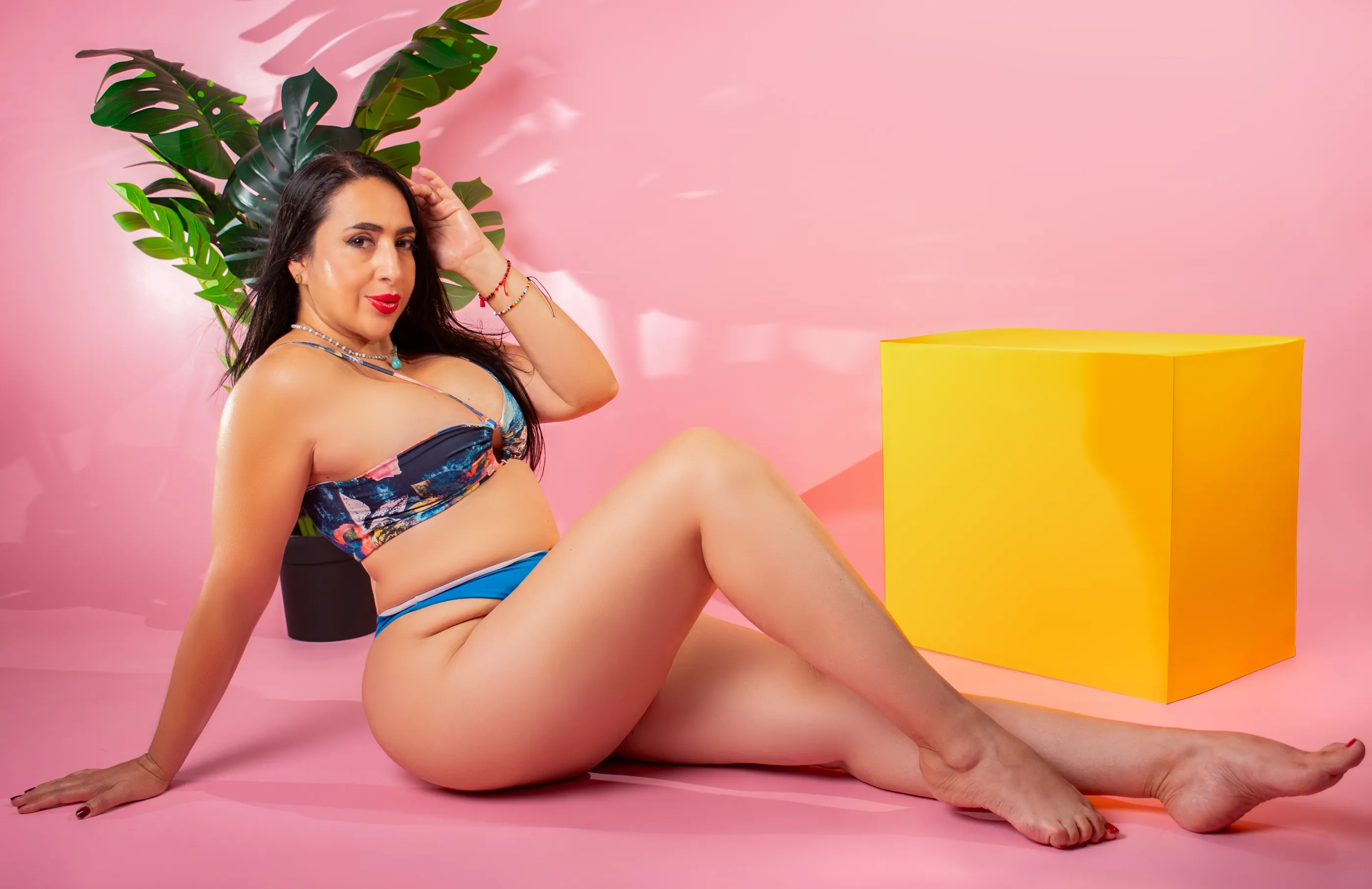 Live sex webcam photo for MayraDeLaVega #7862090
