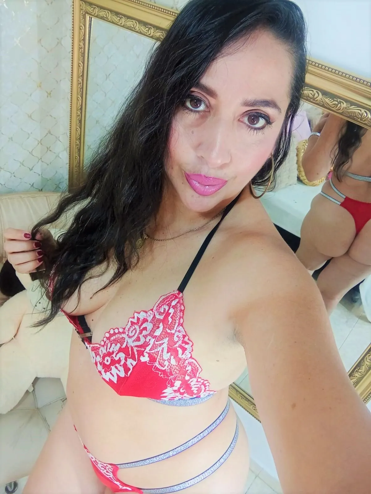 Live sex webcam photo for MayraDeLaVega #8511903